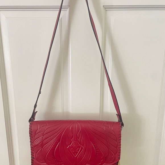 Patricia Nash deep red Tooled leather shoulder bag Santillana - Picture 3 of 13
